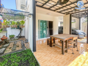 *****บ้านแฝดมือสองย่านนนทบุรี ม. แกรนด์พลีโน่ รัตนาธิเบศร์ หลังมุม บ้านสวย พร้อมเข้าอยู่ บนเนื้อที่กว่า 36.7 ตร.ว. 3 ห้องนอน 2 ห้องน้ำ 2 ที่จอดรถ พร้อมแถมแอร์ 4 เครื่องและที่ดูดควันจากเตา 1 เครื่อง บนทำเลที่เชื่อมต่อถนนชัยพฤกษ์, ถนนรัตนาธิเบศร์, ถนนนครอินทร์ เดินทางสะดวก ใกล้รถไฟฟ้า "สถานีบางพลู"